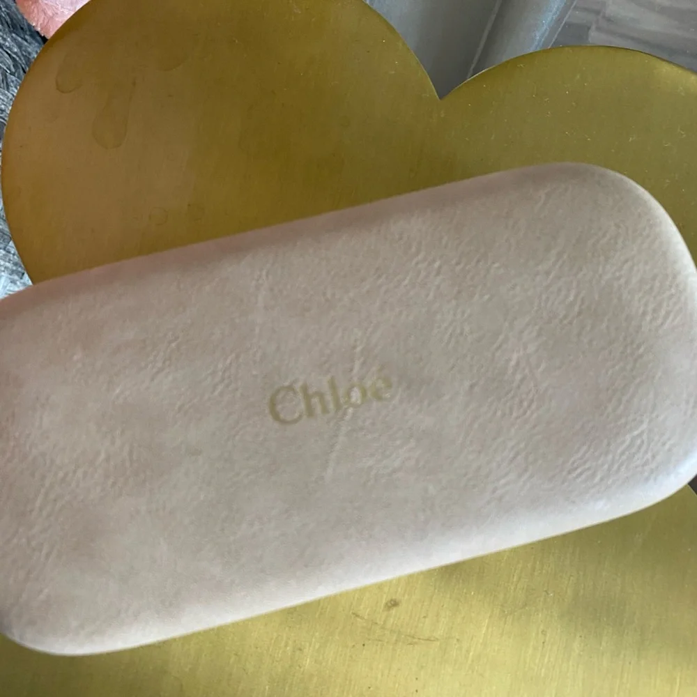 Chloe Black Sunglasses - Picture 3 of 12